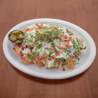 Nachos Supremos / Supreme Nachos